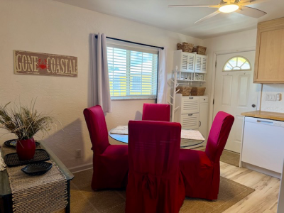 Cozy Cottage Dining